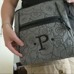 THIRTY-ONE  cross body quilted bag EUC